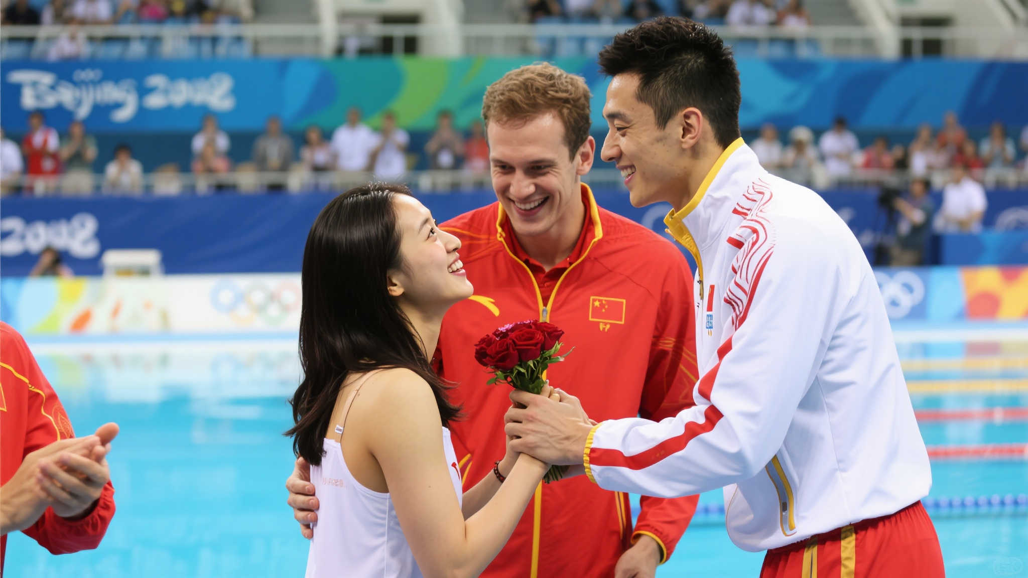 出了强大的 出了强大的